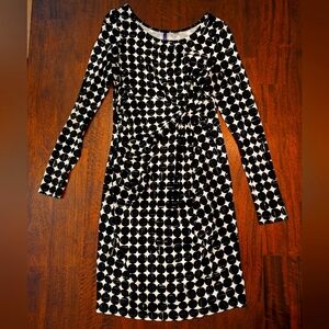 Seraphine Maternity size 6 long sleeve dress